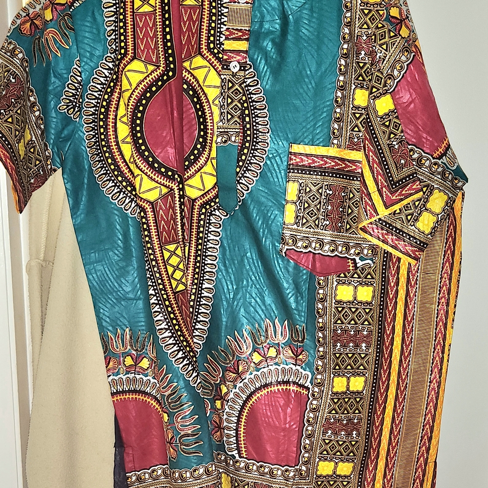 Colorful Dashiki Shirt NWOT